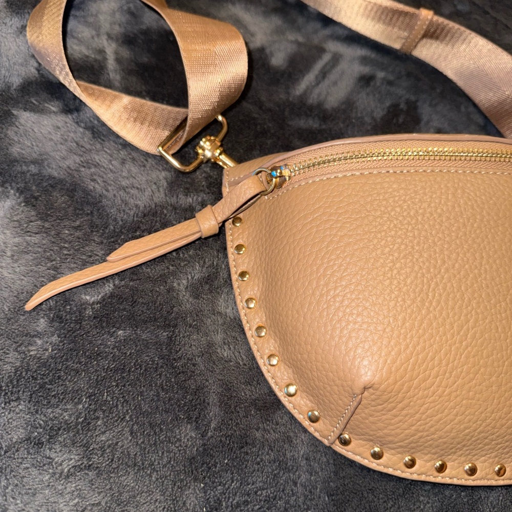 Tan Leather Crossbody Bag - Picture 2 of 8